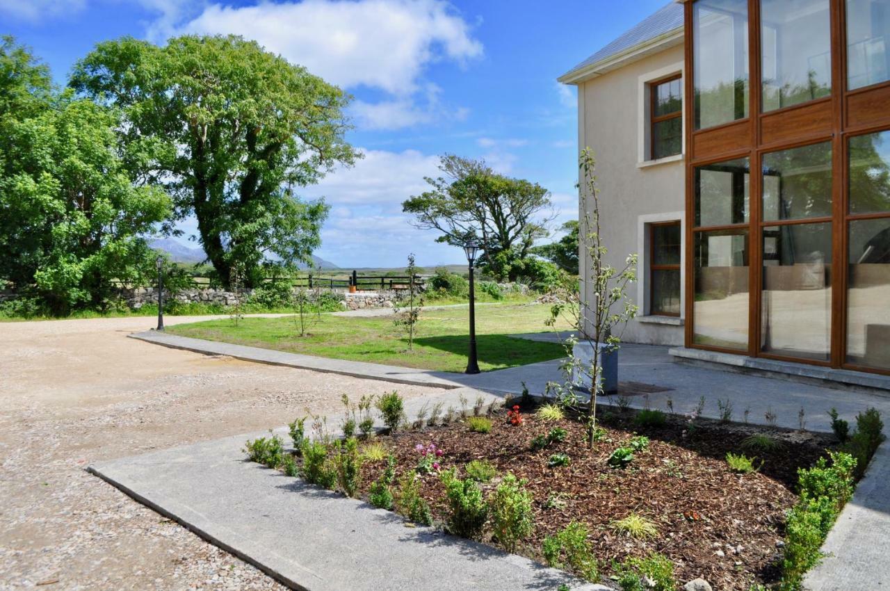 Island View Townhouses Клифдън Екстериор снимка
